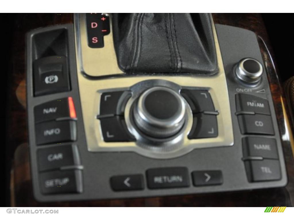 2006 Audi A6 3.2 quattro Avant Controls Photo #46167890