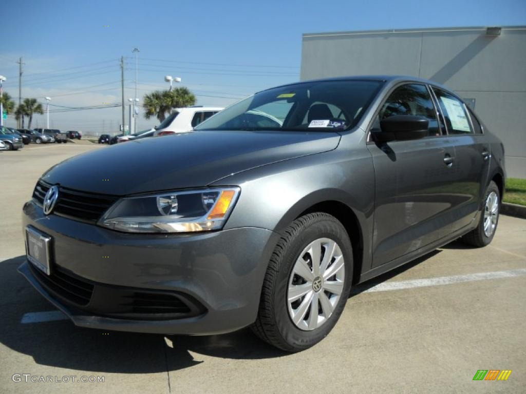 Platinum Gray Metallic 2011 Volkswagen Jetta S Sedan Exterior Photo #46168644
