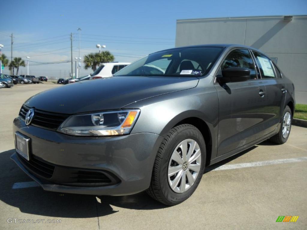 2011 Jetta S Sedan - Platinum Gray Metallic / Titan Black photo #3