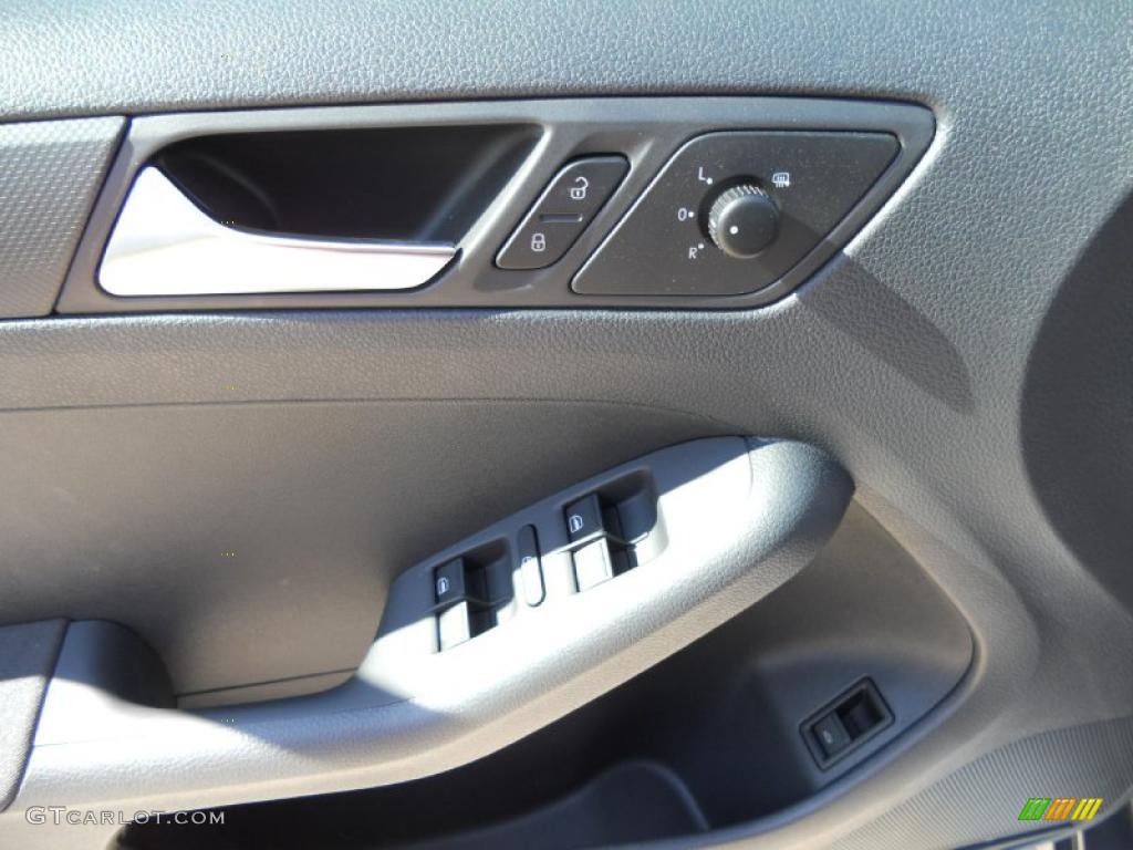 2011 Volkswagen Jetta S Sedan Controls Photo #46168743