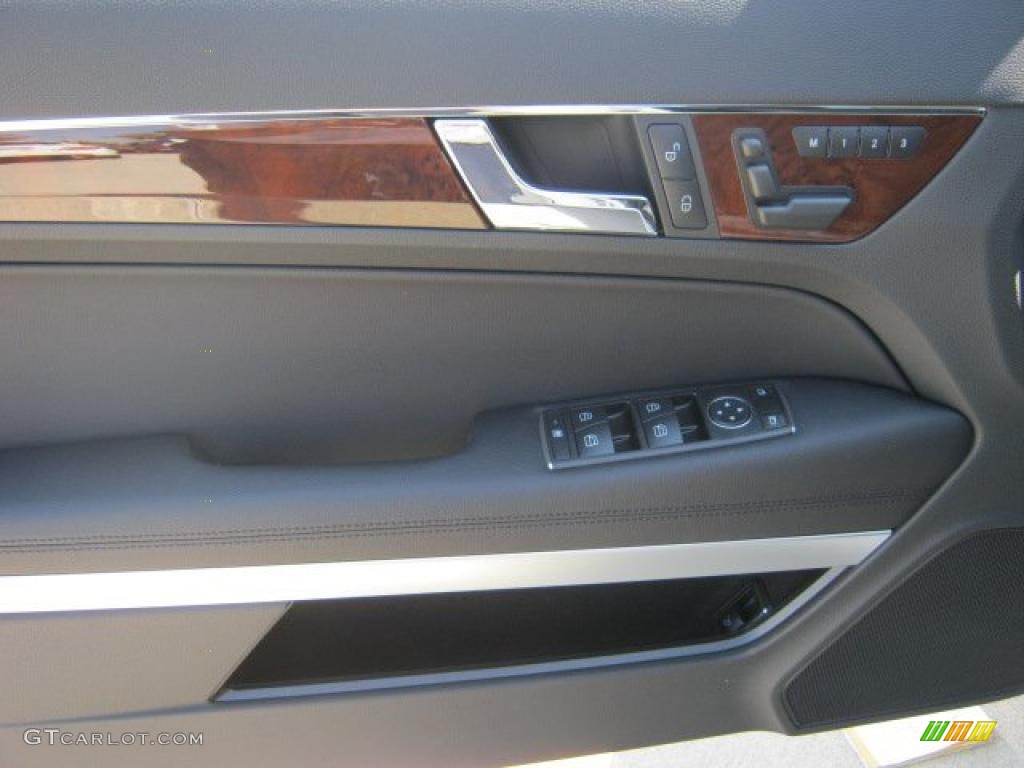 2011 Mercedes-Benz E 350 Cabriolet Black Door Panel Photo #46168840