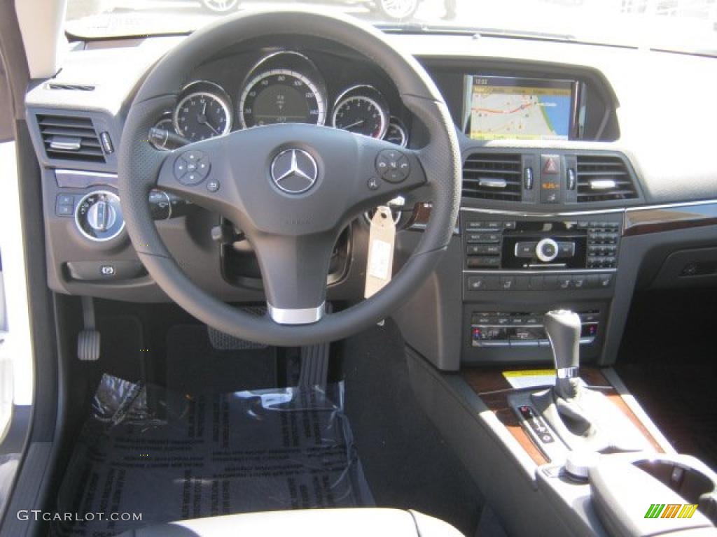 2011 Mercedes-Benz E 350 Cabriolet Black Dashboard Photo #46168853