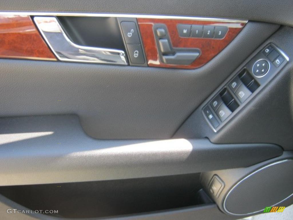 2011 Mercedes-Benz C 300 Luxury Black Door Panel Photo #46169273