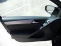 Black - Golf 4 Door TDI Photo No. 10