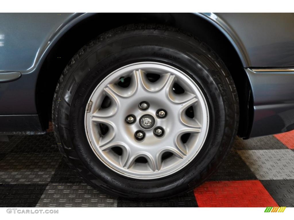 1998 Jaguar XJ XJ8 Wheel Photo #46170107