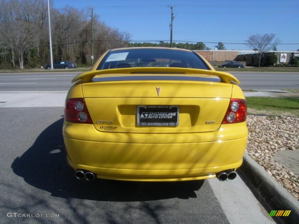 2004 GTO Coupe - Yellow Jacket / Black photo #4