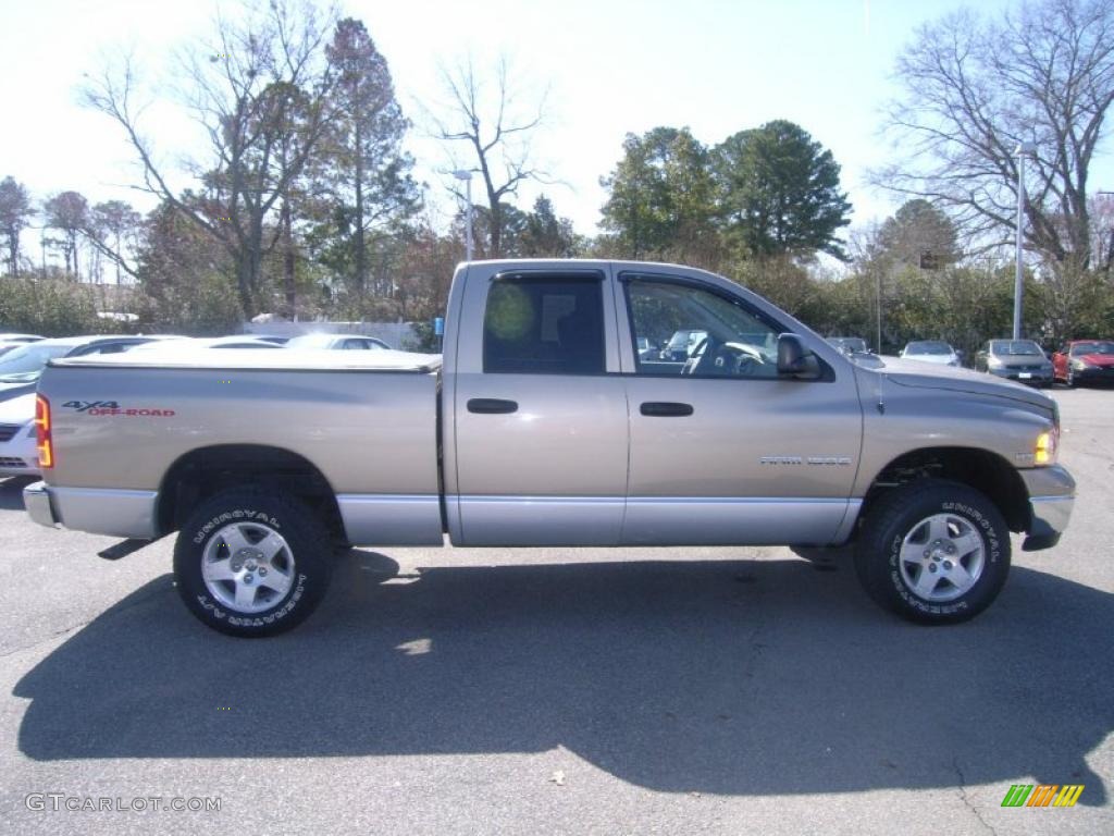 2004 Ram 1500 SLT Quad Cab 4x4 - Light Almond Pearl / Taupe photo #9