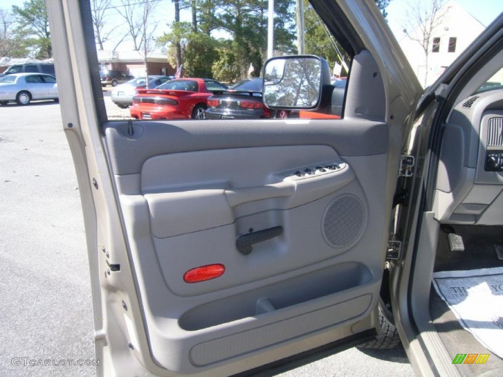 2004 Ram 1500 SLT Quad Cab 4x4 - Light Almond Pearl / Taupe photo #20