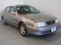 Cashmere Beige Metallic 1998 Toyota Avalon XLS