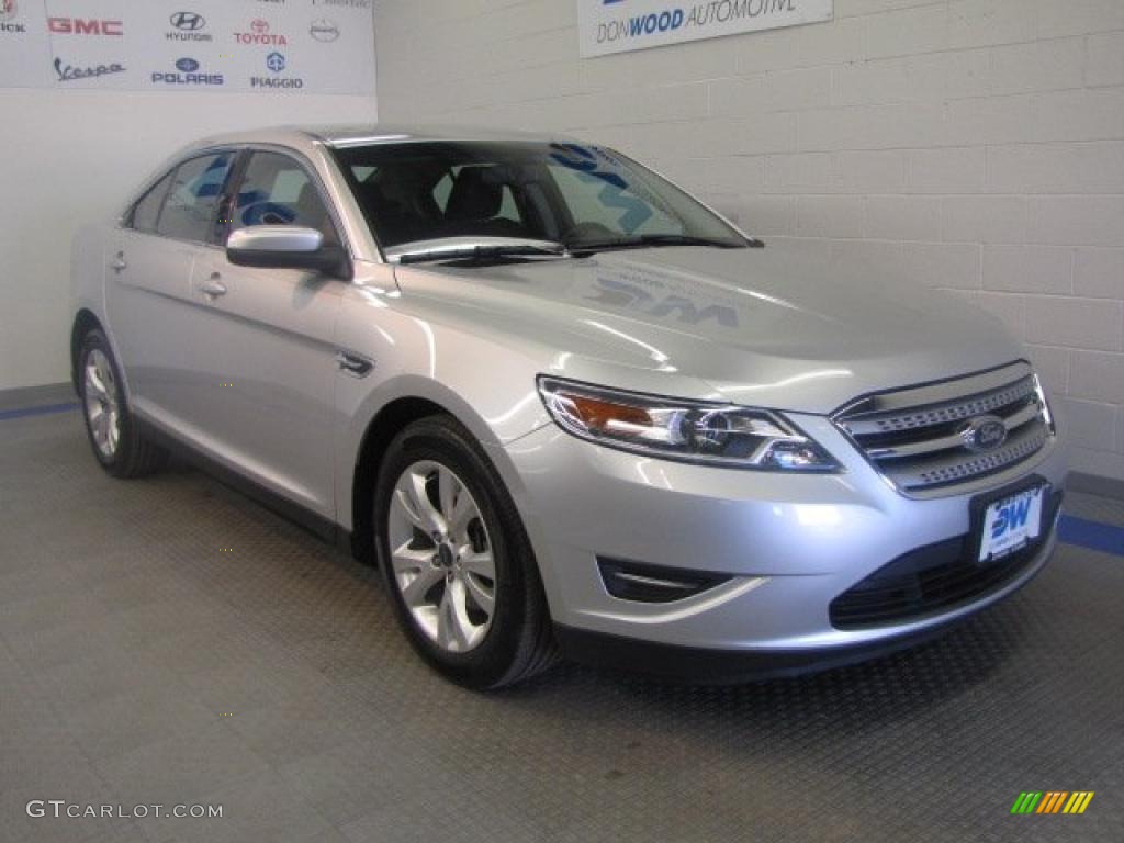 2010 Taurus SEL - Ingot Silver Metallic / Charcoal Black photo #1
