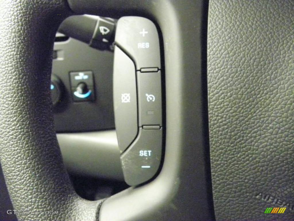 2011 Silverado 1500 Regular Cab - Victory Red / Dark Titanium photo #11