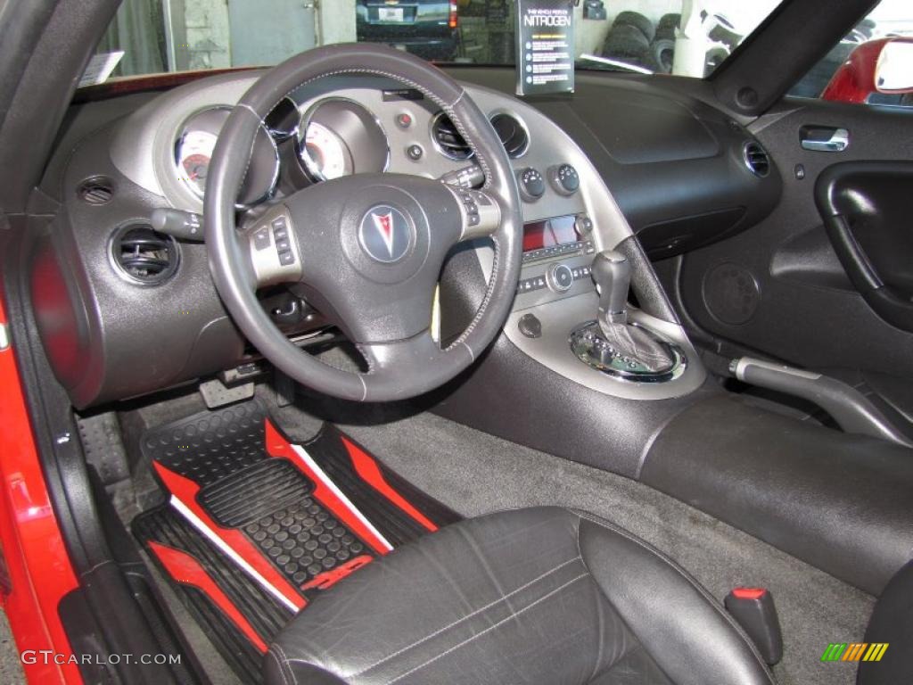 Ebony Interior 2007 Pontiac Solstice Roadster Photo #46173461