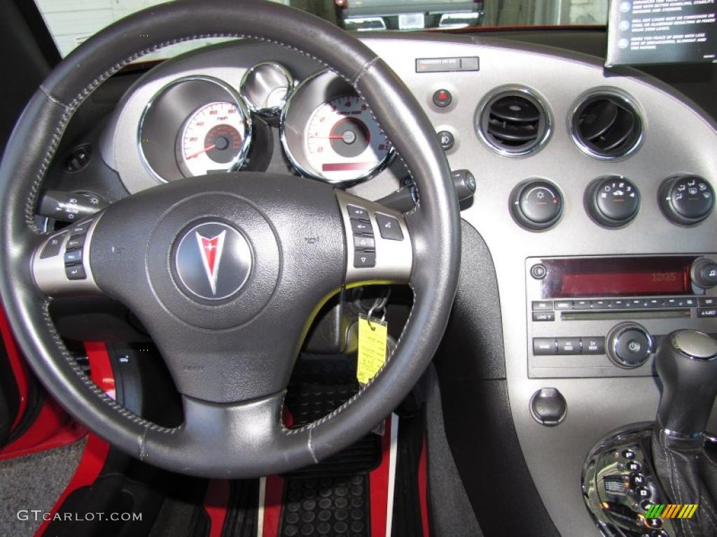 2007 Pontiac Solstice Roadster Ebony Dashboard Photo #46173464