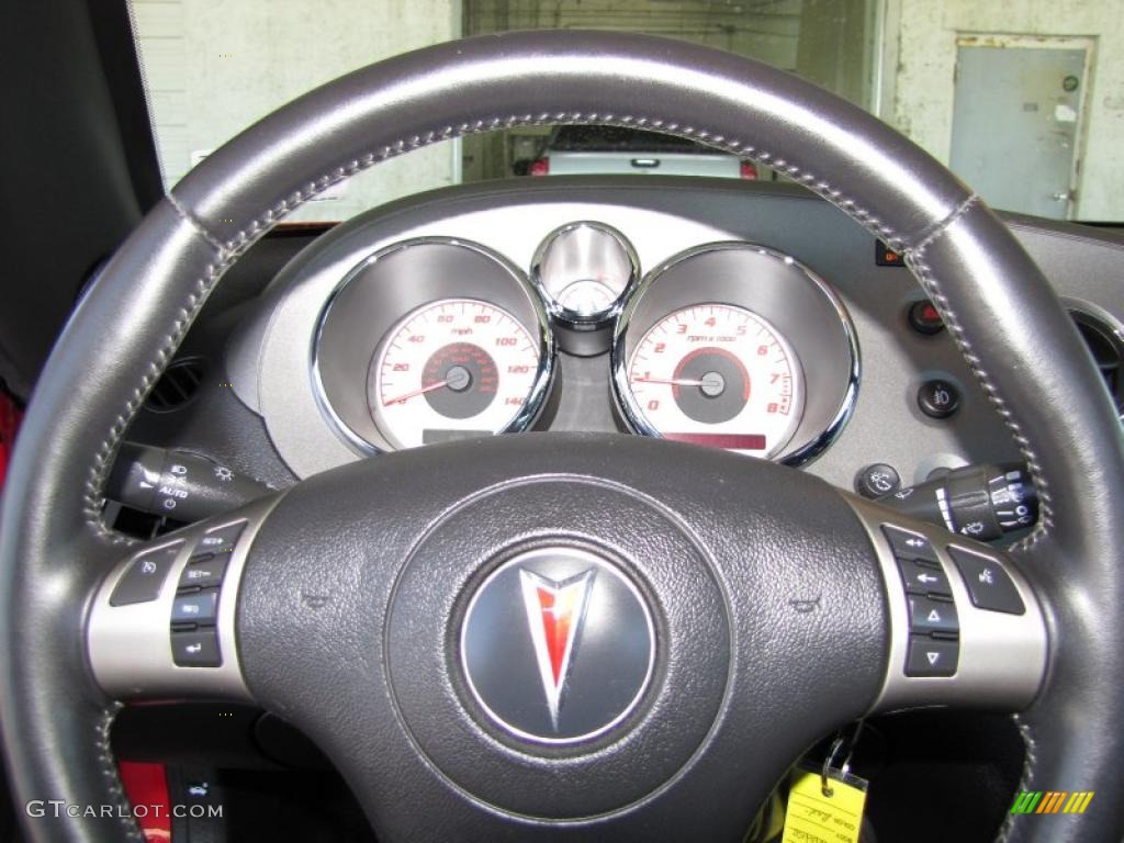 2007 Pontiac Solstice Roadster Ebony Steering Wheel Photo #46173467