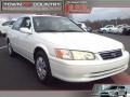 2001 Super White Toyota Camry LE  photo #1