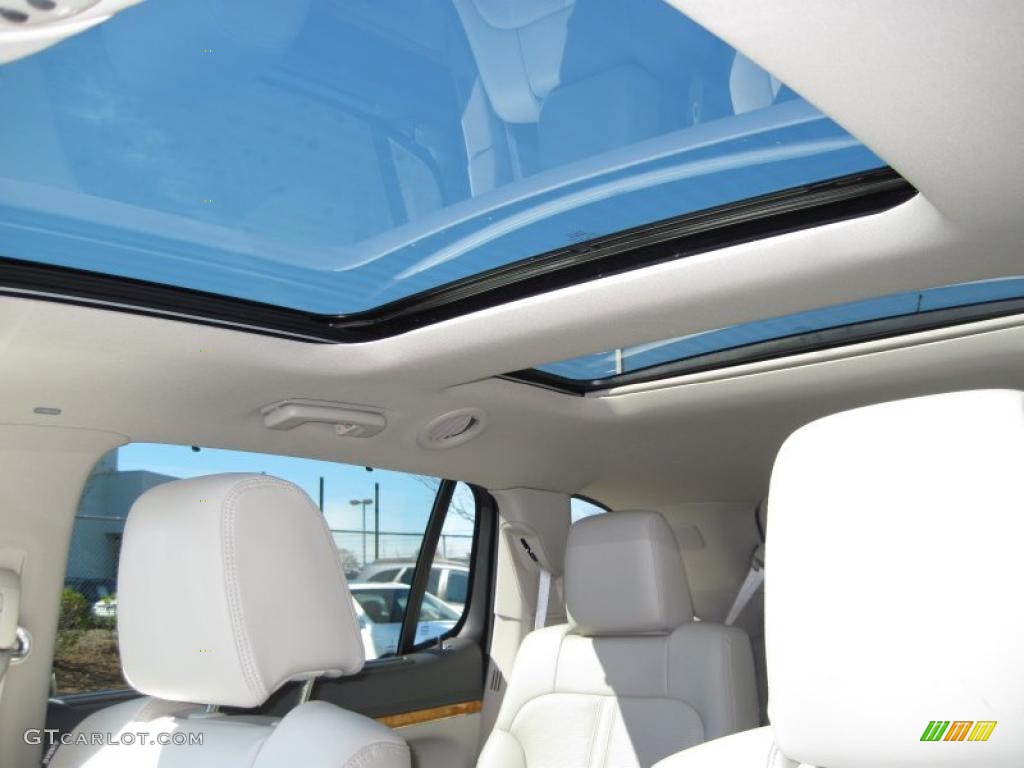 2010 Lincoln MKT AWD EcoBoost Sunroof Photo #46174037