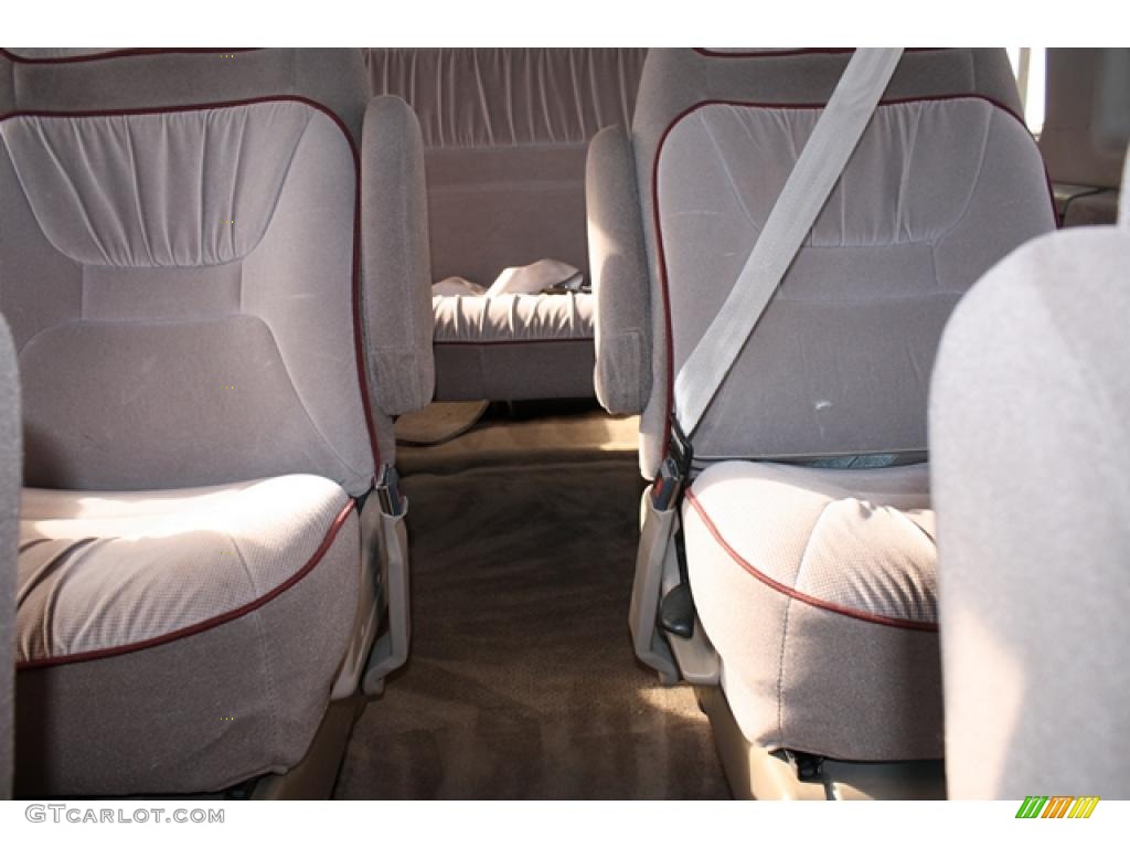 1993 E Series Van E150 Club Wagon Passenger - Electric Current Red Metallic / Beige photo #28