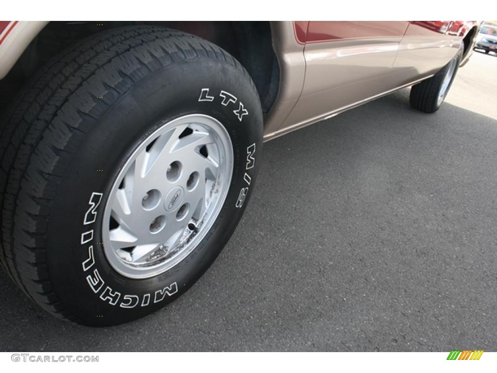 1993 Ford E Series Van E150 Club Wagon Passenger Wheel Photo #46176249