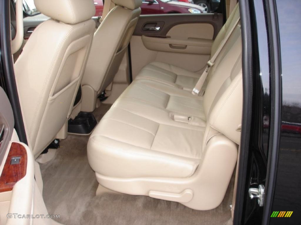 Light Cashmere/Dark Cashmere Interior 2011 Chevrolet Suburban LT 4x4 Photo #46176819