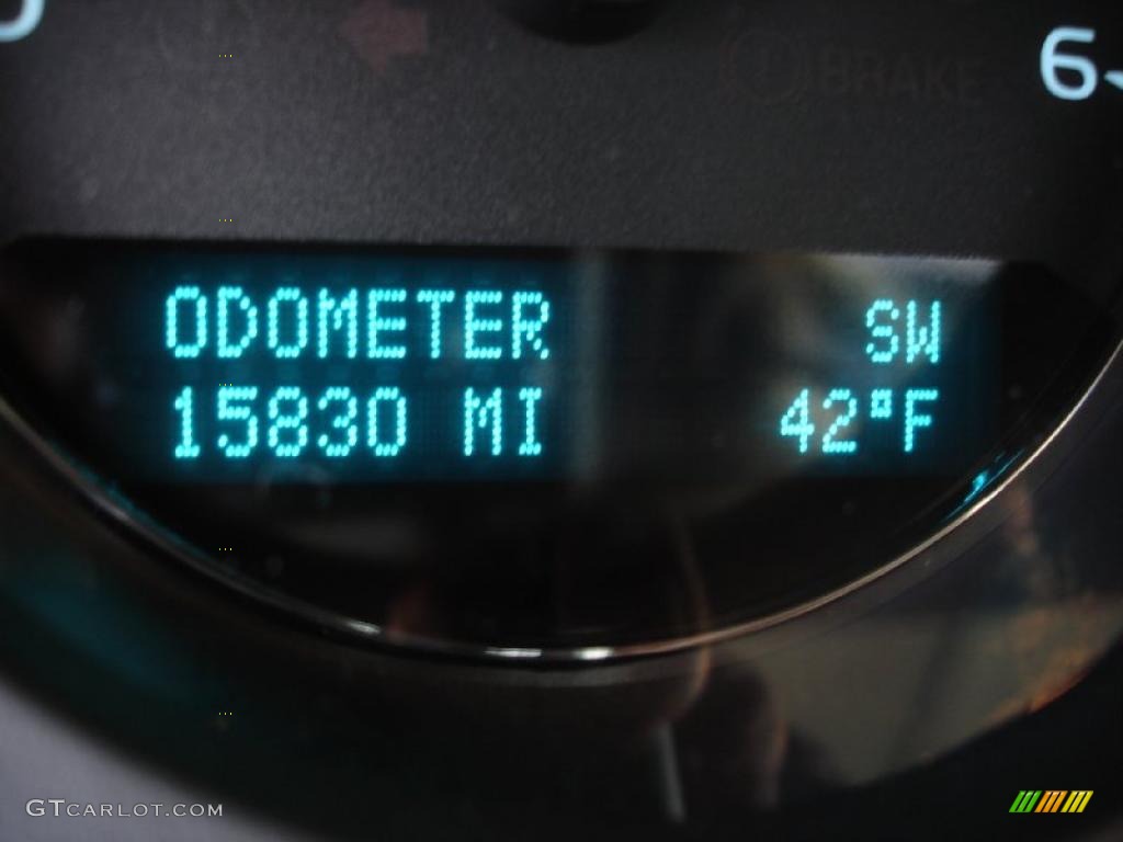 2010 Suburban LT 4x4 - Black / Light Titanium/Dark Titanium photo #14