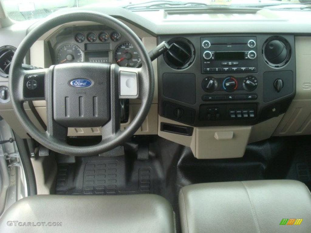 2010 F250 Super Duty XL Crew Cab - Ingot Silver Metallic / Medium Stone photo #11