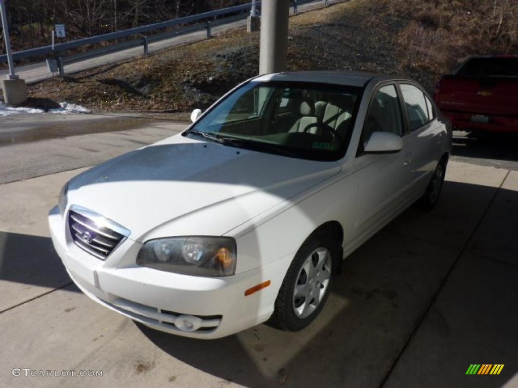 2004 Elantra GLS Sedan - Nordic White / Beige photo #5