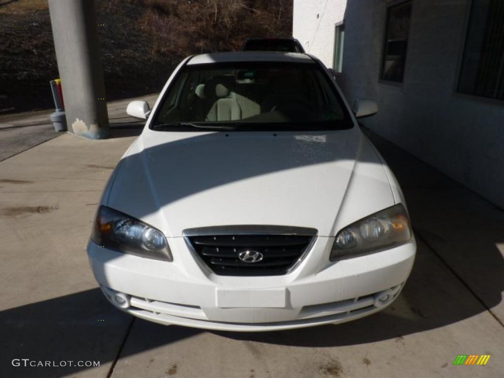 2004 Elantra GLS Sedan - Nordic White / Beige photo #6