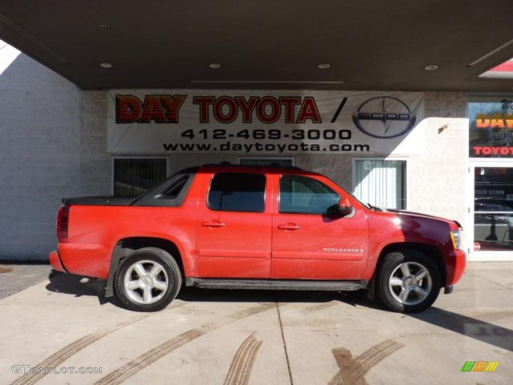 2007 Avalanche LTZ 4WD - Victory Red / Ebony/Light Cashmere photo #1