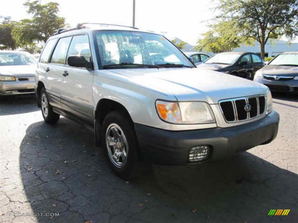 2002 Forester 2.5 L - Platinum Silver Metallic / Gray photo #1