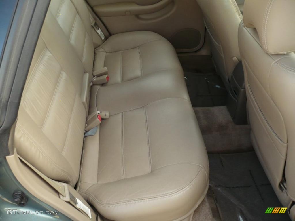 Beige Interior 2000 Subaru Outback Wagon Photo #46181448
