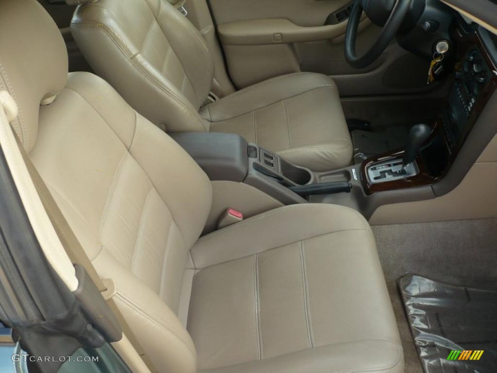Beige Interior 2000 Subaru Outback Wagon Photo #46181463