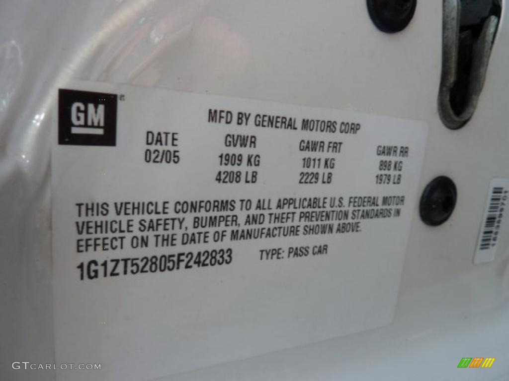 2005 Malibu LS V6 Sedan - White / Gray photo #12