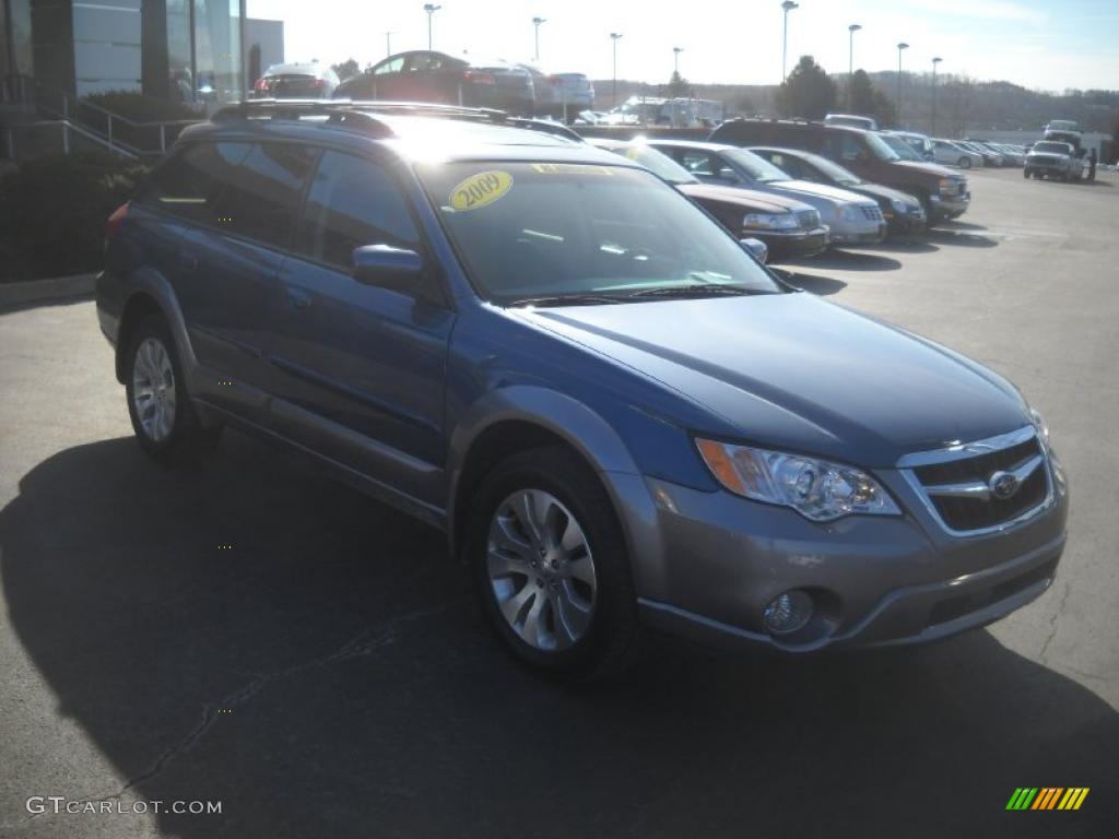 2009 Outback 2.5i Limited Wagon - Newport Blue Pearl / Off Black photo #2