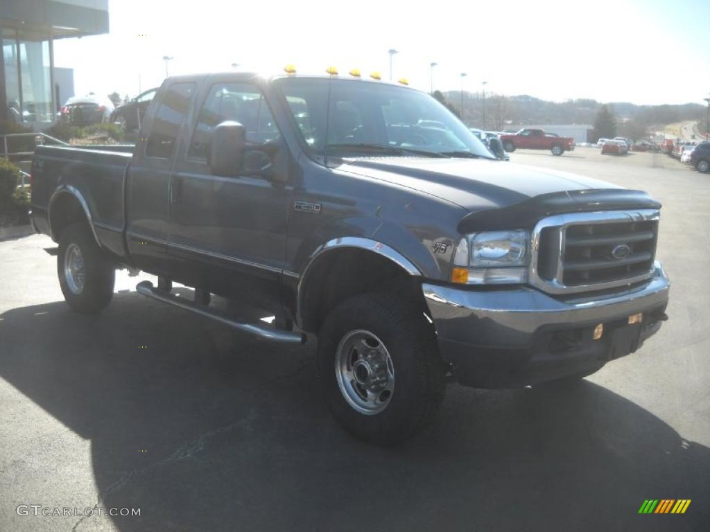 2002 F250 Super Duty Lariat SuperCab 4x4 - Dark Shadow Grey Metallic / Medium Flint photo #2