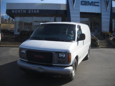 1999 GMC Savana Van G2500 Cargo Data, Info and Specs