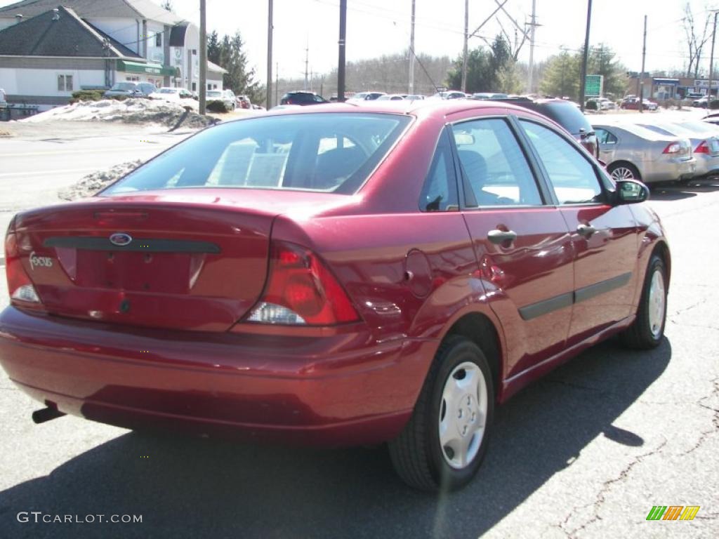 2003 Focus LX Sedan - Sangria Red Metallic / Medium Graphite photo #3