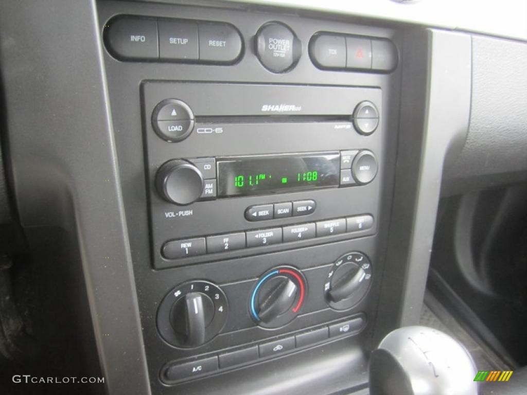 2006 Mustang V6 Premium Coupe - Tungsten Grey Metallic / Dark Charcoal photo #27