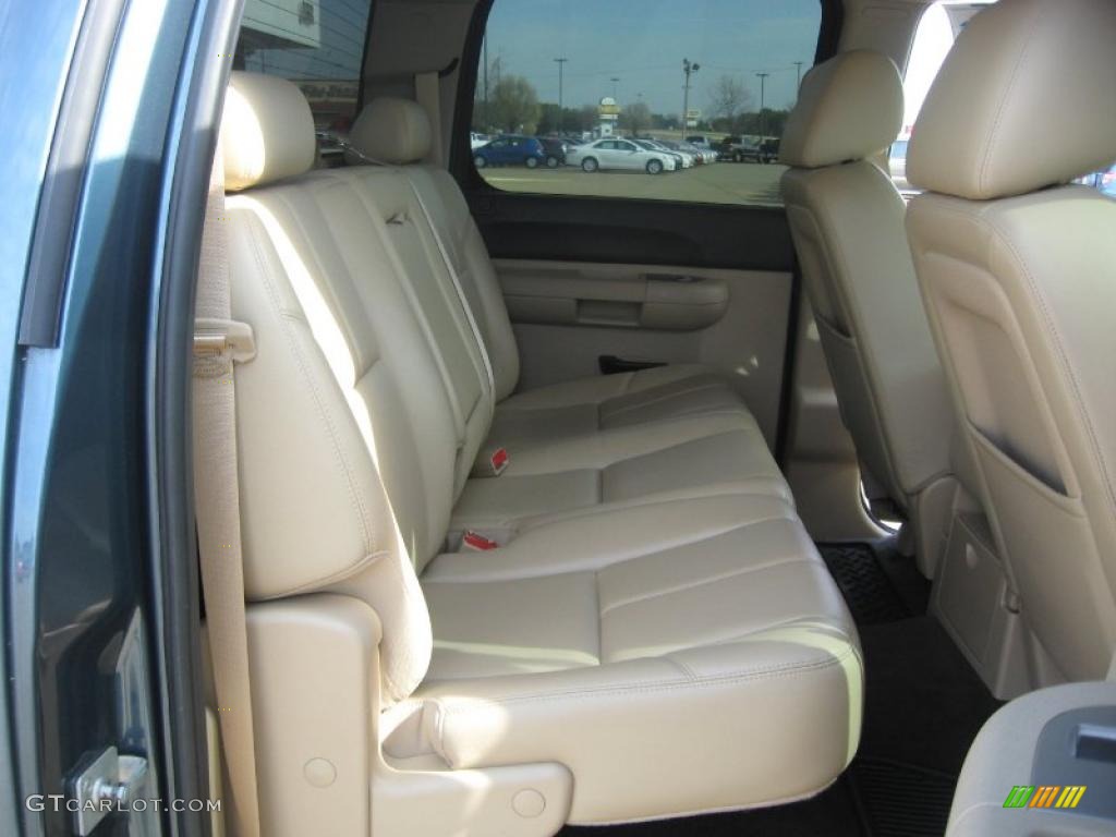 Light Cashmere/Ebony Interior 2010 Chevrolet Silverado 1500 LT Crew Cab 4x4 Photo #46191905