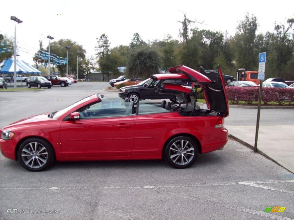 2010 C70 T5 - Passion Red / Off Black photo #15