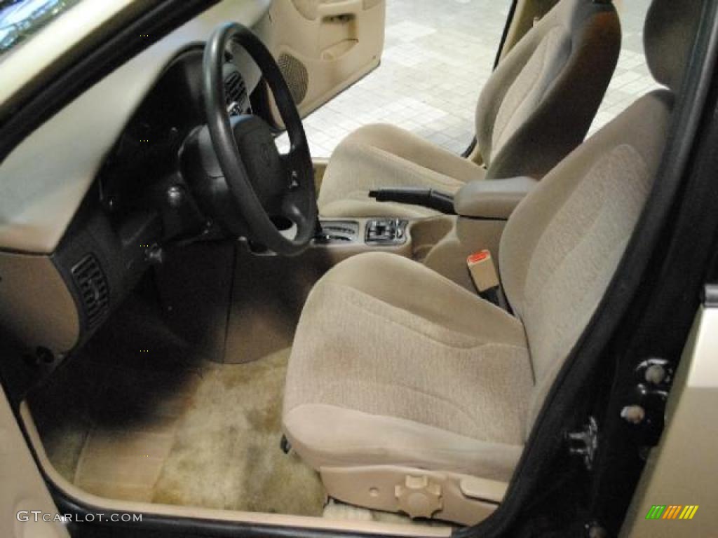 Tan Interior 2000 Saturn S Series SW2 Wagon Photo #46193153