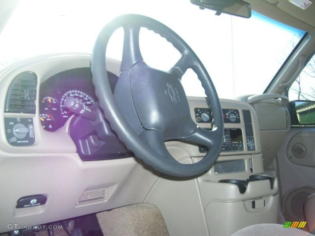 2000 Astro LS AWD Passenger Van - Light Autumnwood Metallic / Neutral photo #8