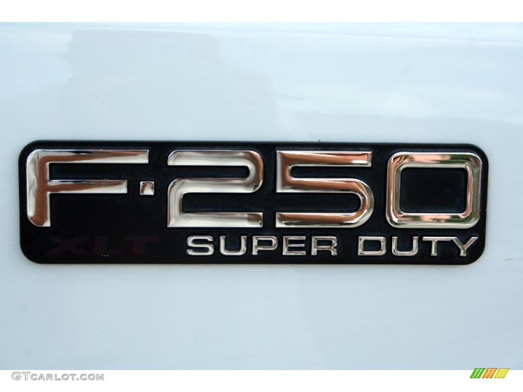 2002 Ford F250 Super Duty XLT Crew Cab 4x4 Marks and Logos Photo #46194968