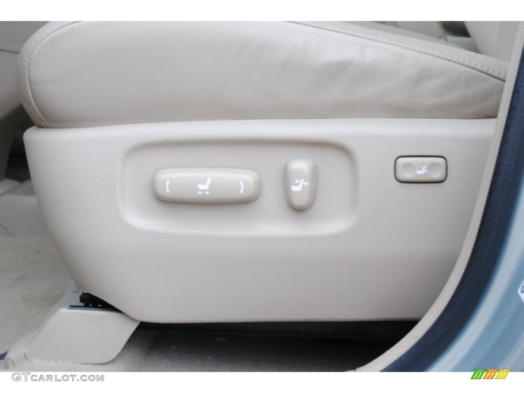 2004 Lexus RX 330 AWD Controls Photo #46195763