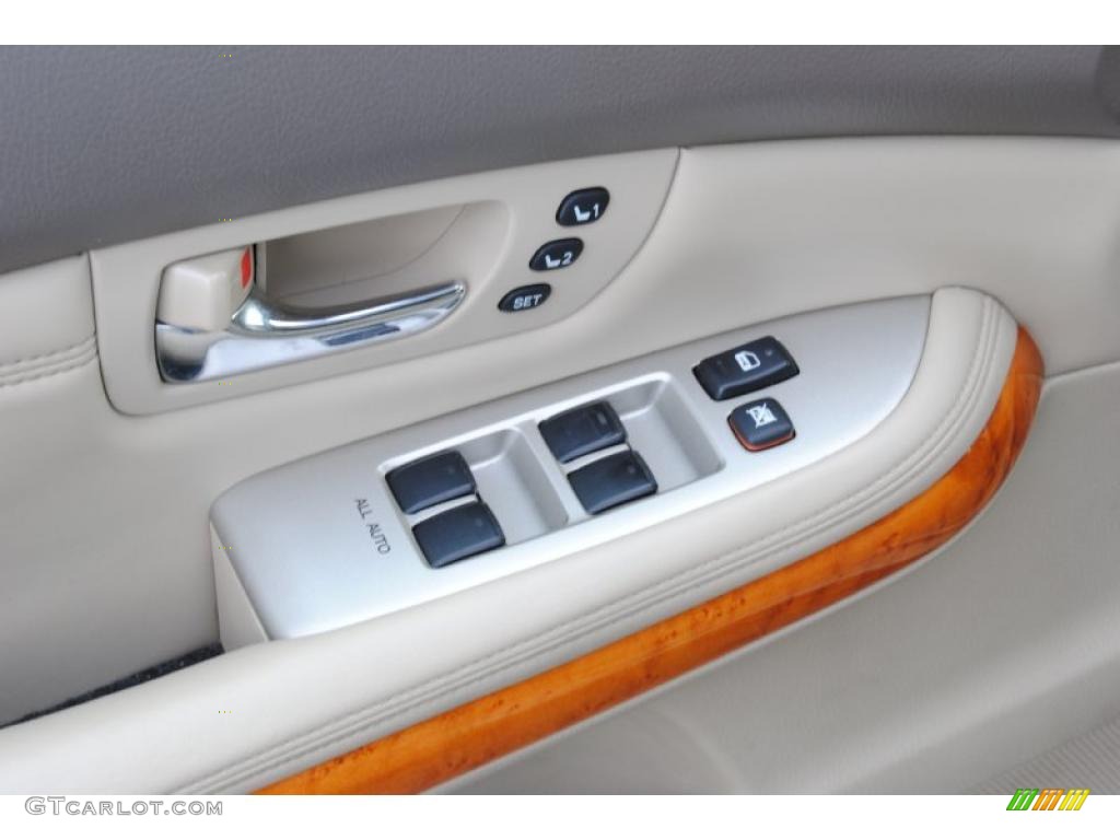 2004 Lexus RX 330 AWD Controls Photo #46195871
