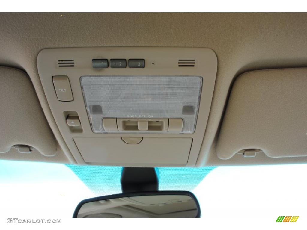 2004 Lexus RX 330 AWD Controls Photo #46195910