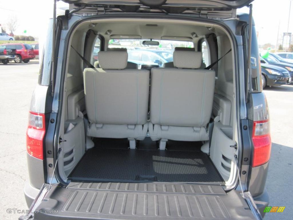 2011 Honda Element LX Trunk Photos