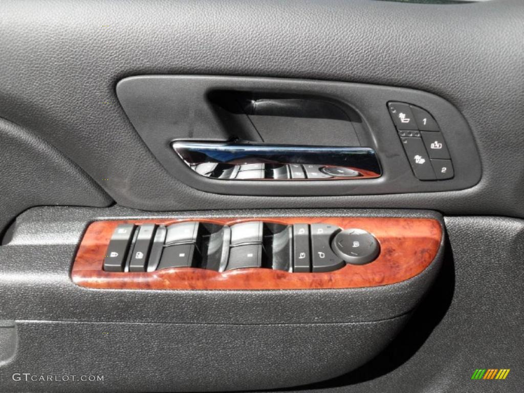 2011 Silverado 1500 LTZ Crew Cab 4x4 - Victory Red / Ebony photo #11