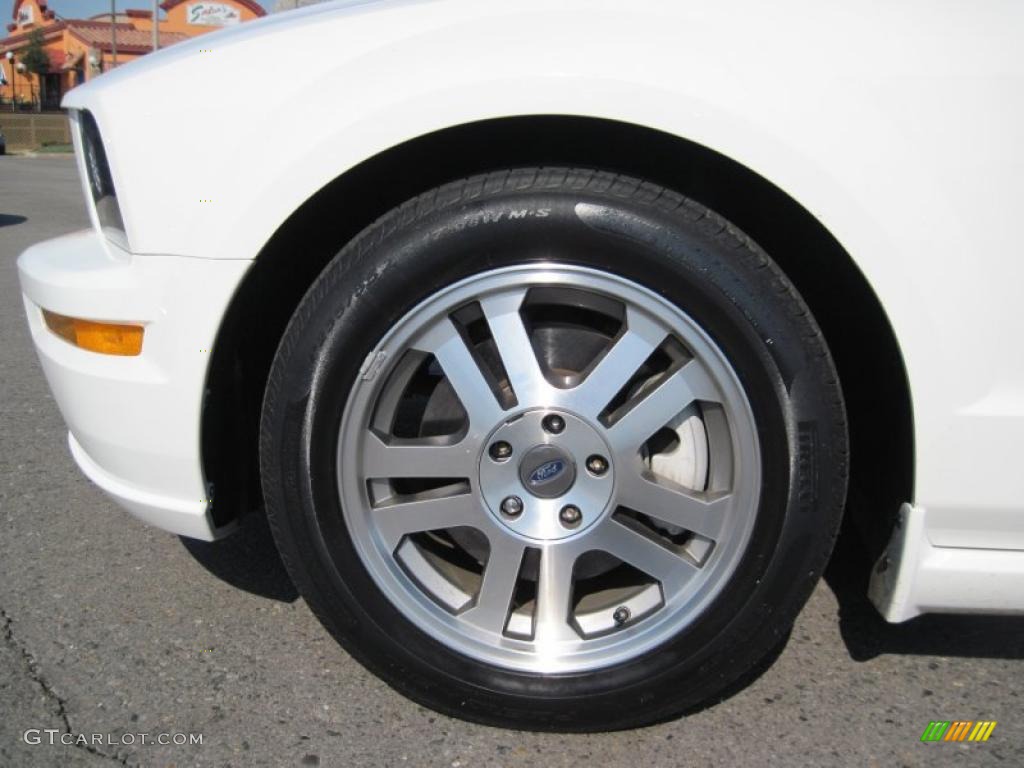 2005 Ford Mustang GT Premium Coupe Wheel Photo #46200128