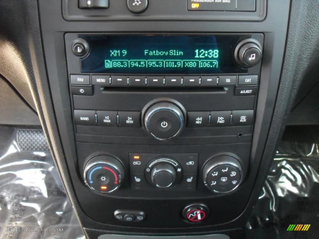 2011 HHR LT - Arctic Ice White / Ebony photo #10