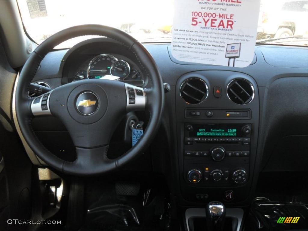 2011 HHR LT - Arctic Ice White / Ebony photo #15